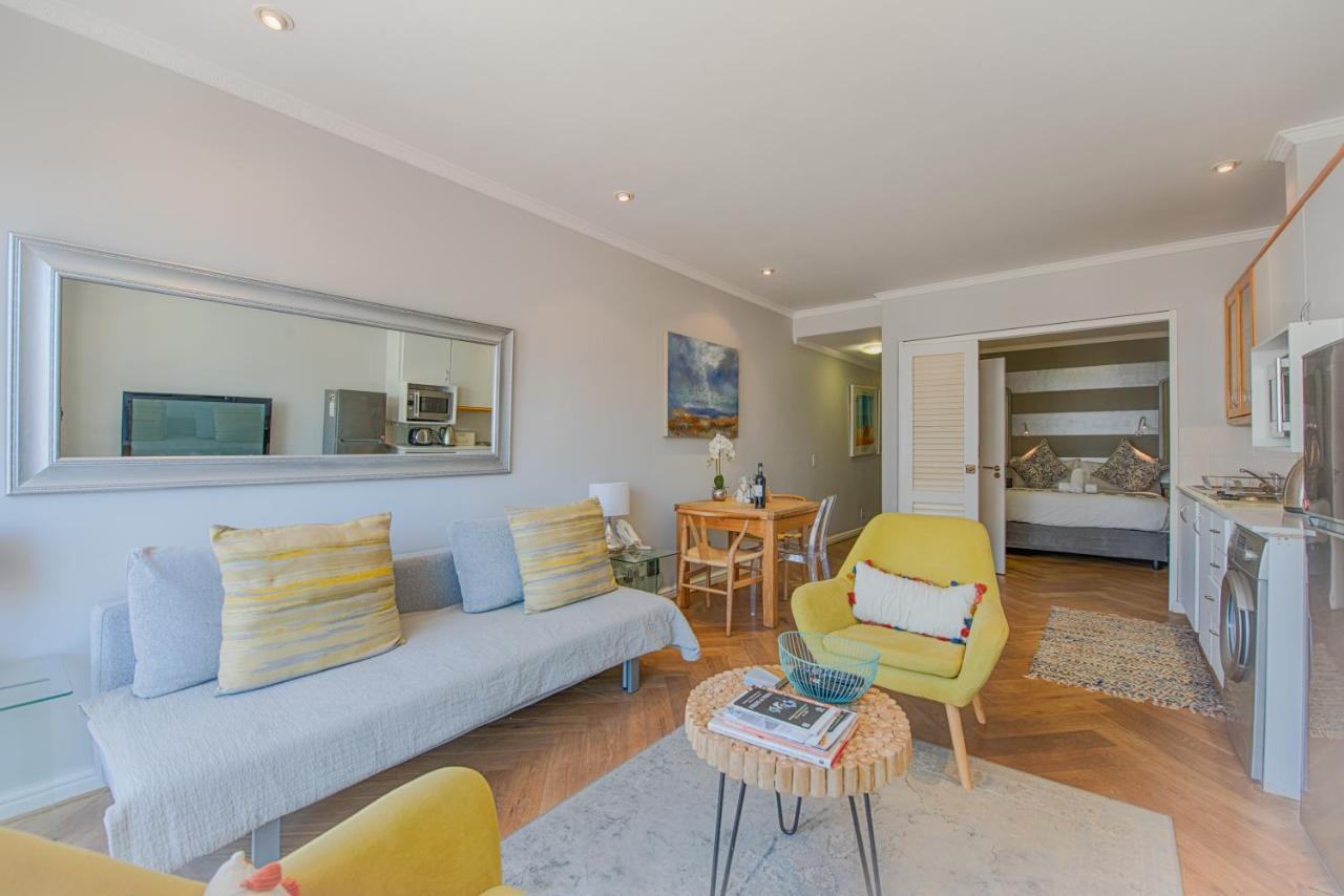 Apartment Sea Front Granger Bay